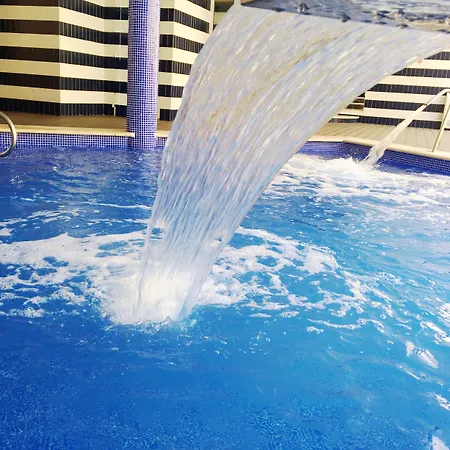 Hotell Baia Cristal & 4*