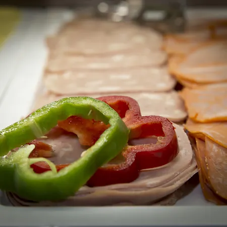 Hotell Baia Cristal & 4*